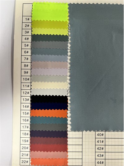 AD1352 Width: 150cm Composition: 96%Polyester 8%Spandex Elastic Anti-ultraviolet UPF50+ back view